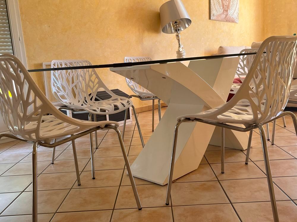 Table de salon et chaises 6 personnes Meubles