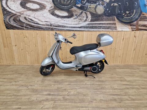 Annonce voiture Scooter VESPA 3400 