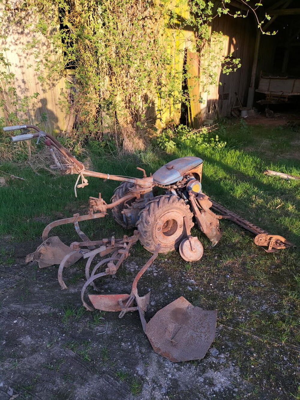 Motoculteur STAUB PPX avec &eacute;quipement culture et fauchage Jardin