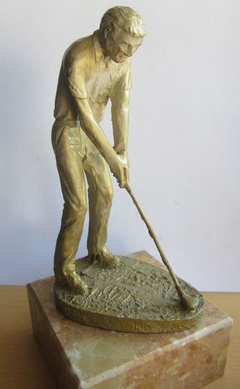 COUPE TROPHÉE récompense   GOLF homme  
15 Sassenage (38)