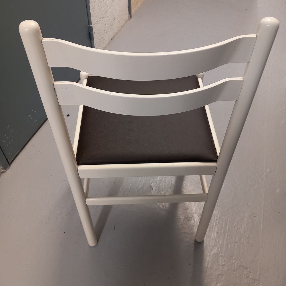 2 chaises cuisine Meubles