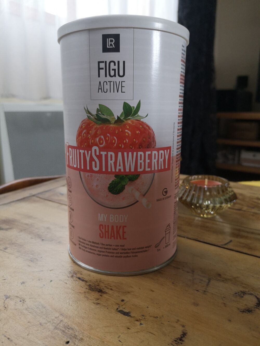 Shake LR FIGU ACTIVE Fruity Strawberry Cuisine