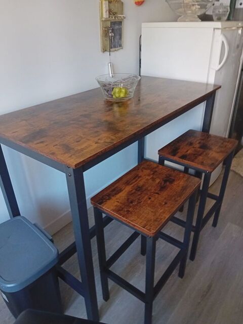 Table de cuisine et 2 tabourets 70 Aire-sur-l'Adour (40)