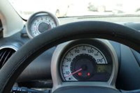 107 1.0e 12V 68ch BLUE LION Trendy 2009 occasion 13600 La Ciotat