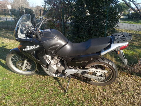 Moto HONDA 2000 occasion Le Barp 33114