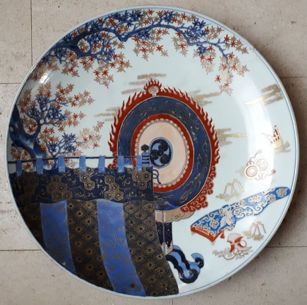 Grand Plat Japonais En Porcelaine d'Arita (Imari), Japon &egrave;re Meiji 