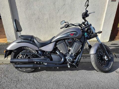 Moto VICTORY MOTORCYCLES 2016 occasion Fontenay-Tr&eacute;signy 77610