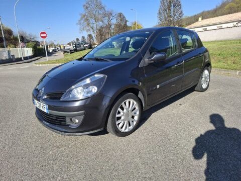 Renault Clio III Clio 1.5 dCi 105 Confort Pack Clim Expression 2005 occasion Feyzin 69320