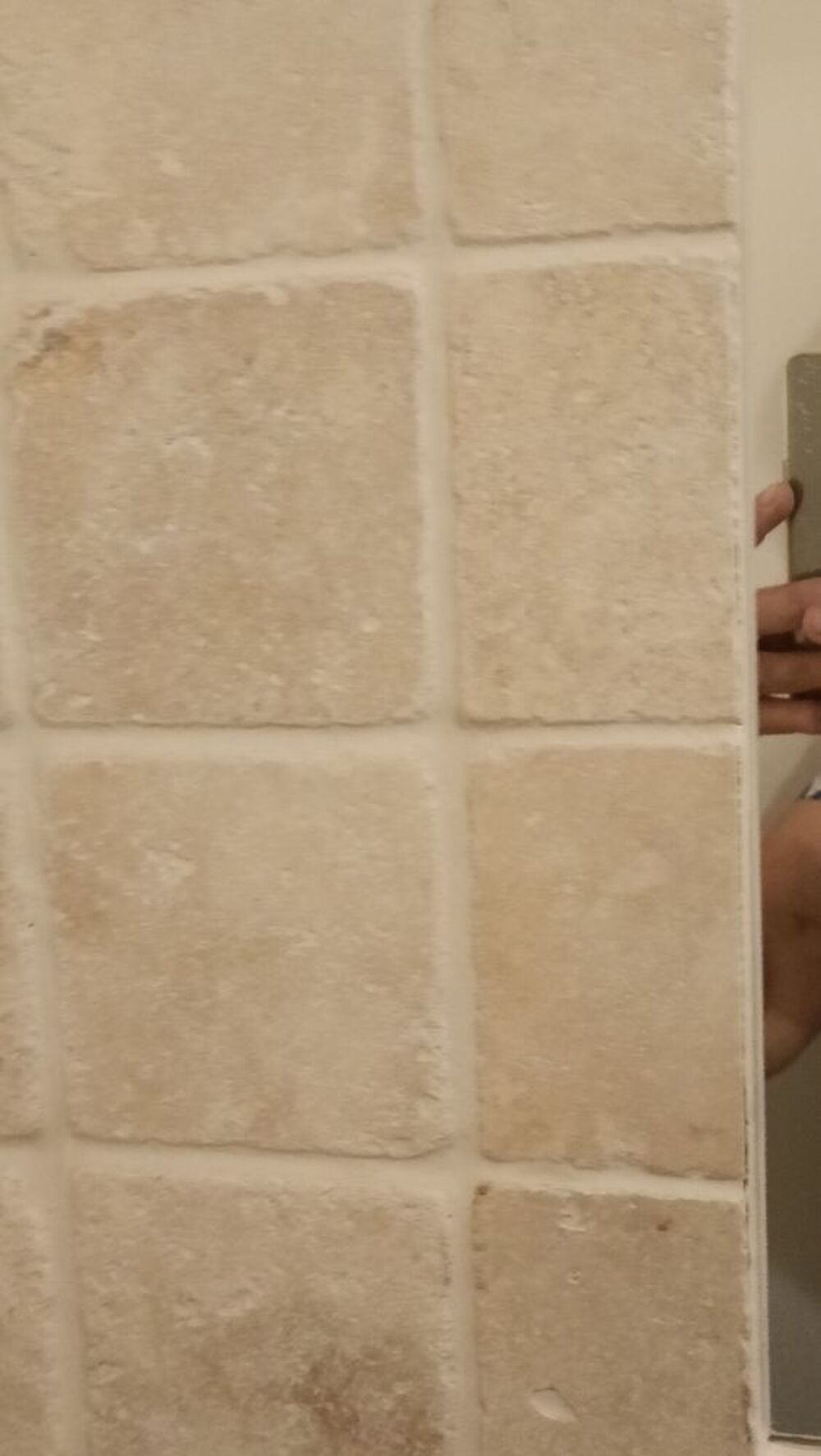 Carrelage "Travertino" pour salle de bains et WC Bricolage