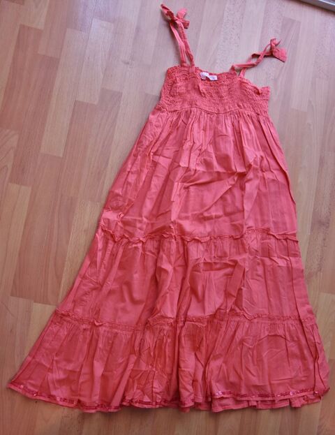 10 ans. ROBE rose saumon. Sequins.Tr�s bon �tat 8 Gujan-Mestras (33)