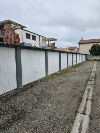  Parking / Garage à louer 16 m² Montauban