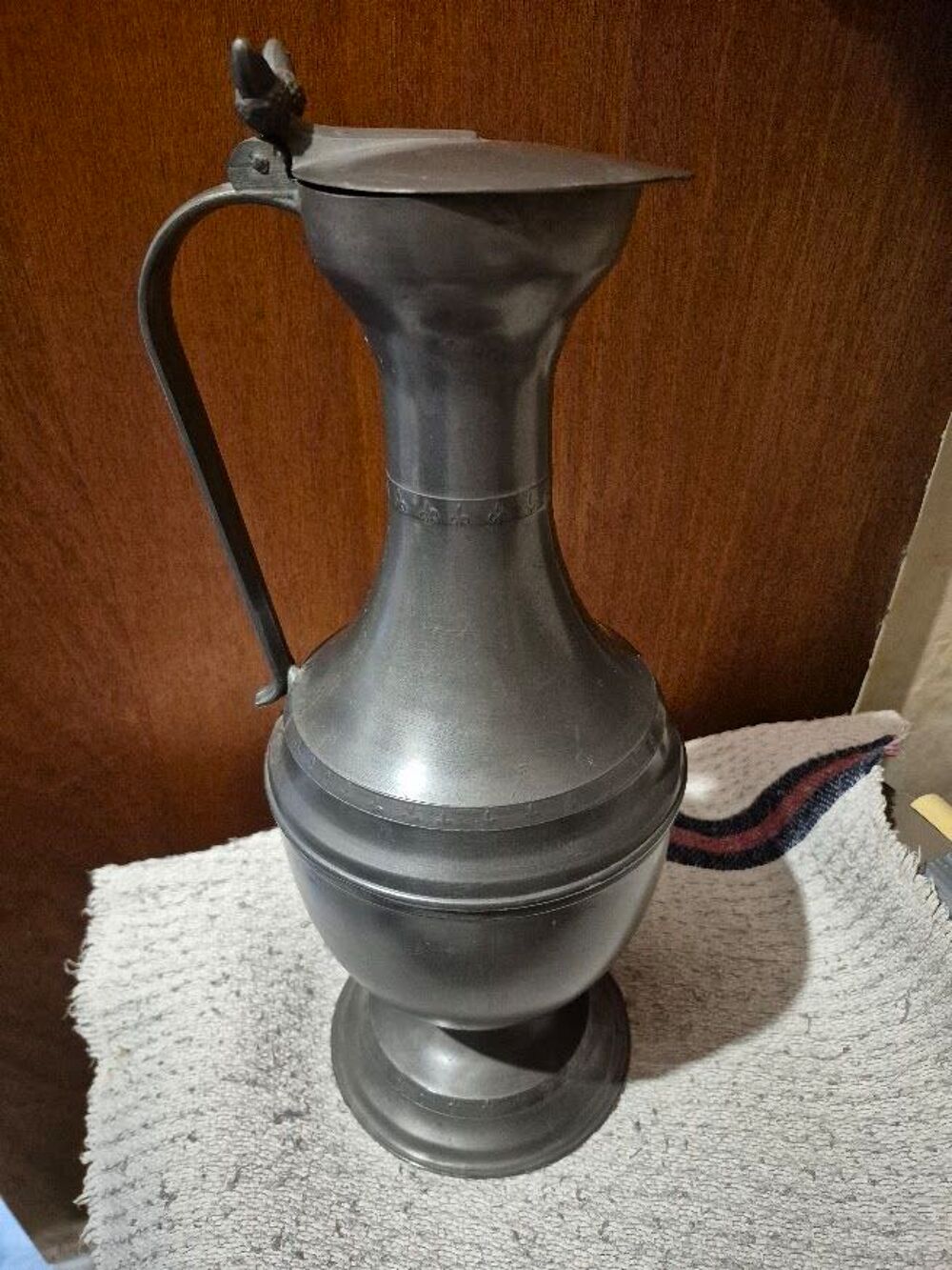 Pichet &agrave; couvercle Décoration