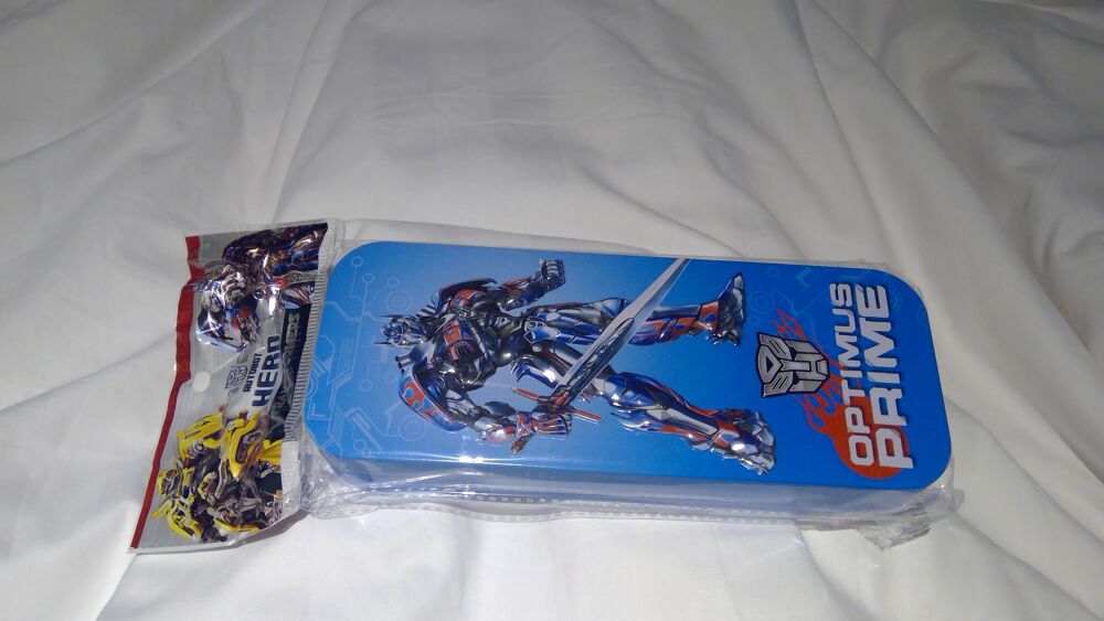 11 euro TROUSSE BOITE TRANSFORMERS
Jeux / jouets