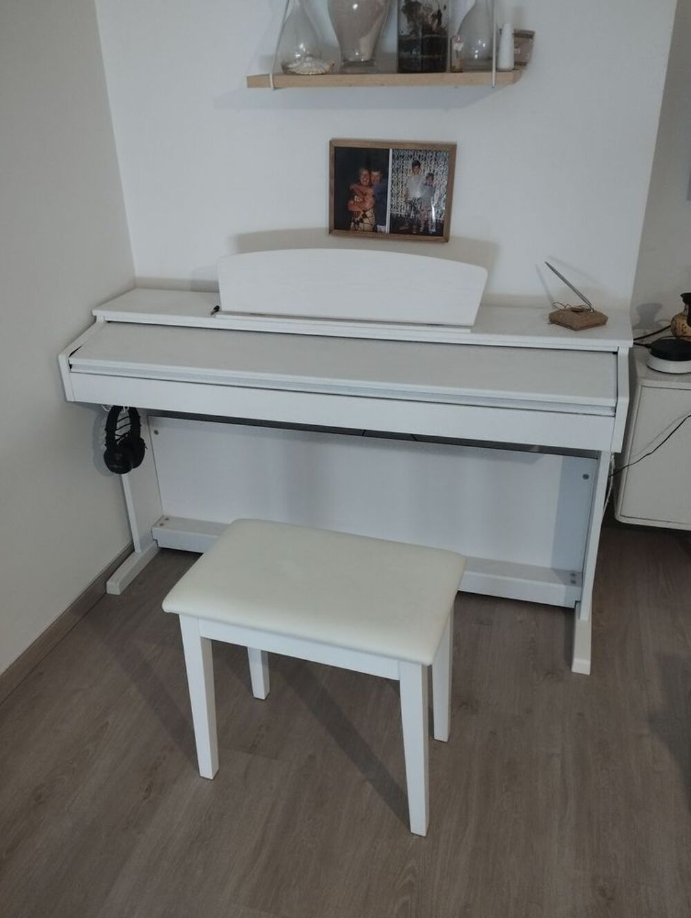 Piano + tabouret + casque audio Instruments de musique