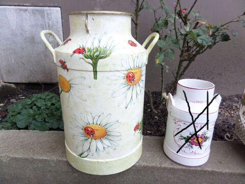 Bidon � lait d�coratif ou pot � parapluie
7 Nogent-sur-Oise (60)