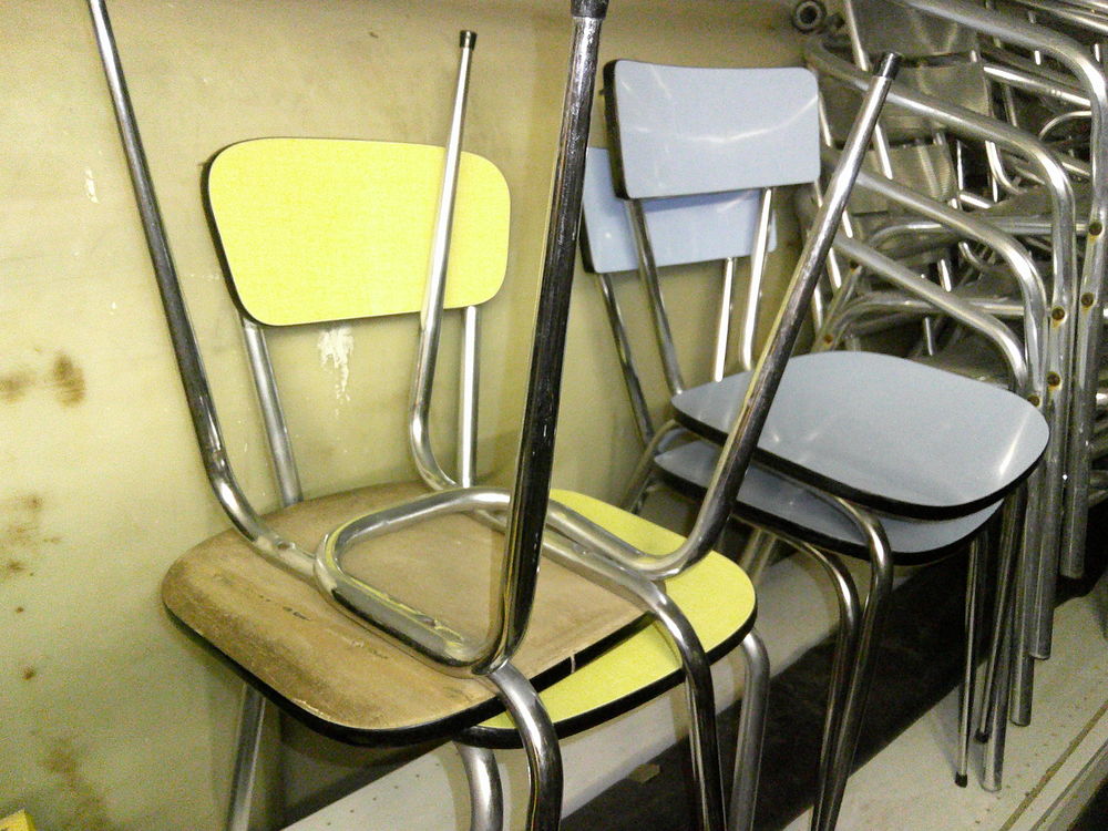 Tables chaises en formica vintage Meubles