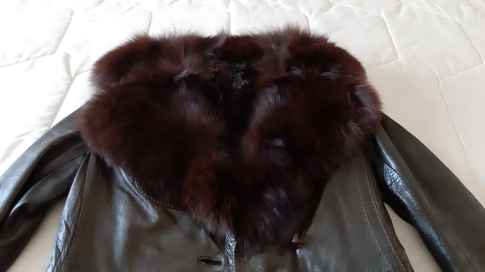 Manteau en cuir et fourrure vintage Vêtements