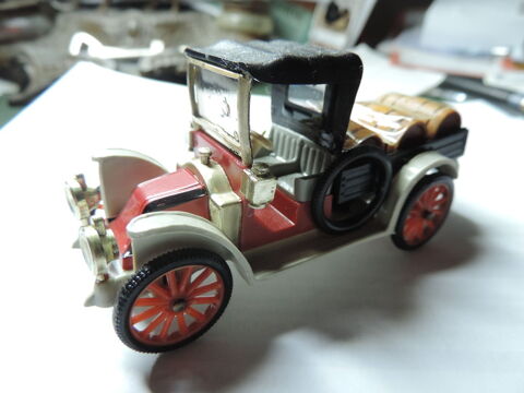 MINIALUXE - RENAULT FOURGONNETTE -  1920. - 1/43 ème. 7 Albi (81)