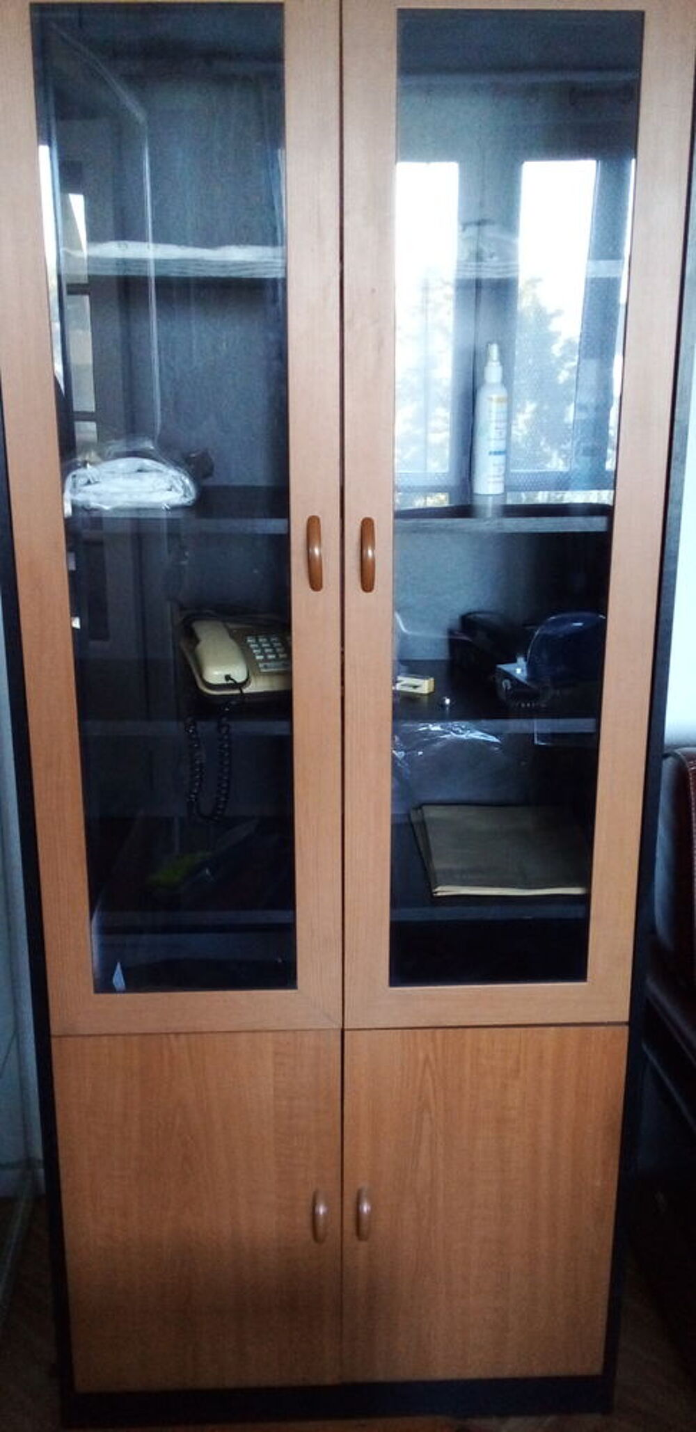 BIBLIOTHEQUE ET PORTES VITREES Meubles