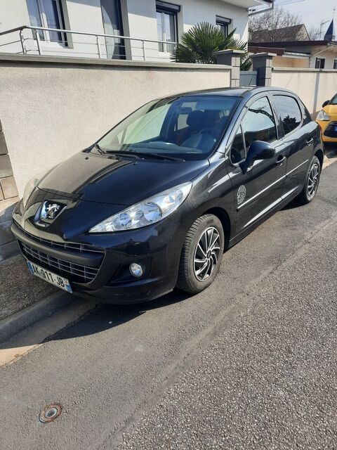 Peugeot 207 1.4 VTi 95ch Série 64 2010 occasion Carrières-sous-Poissy 78955