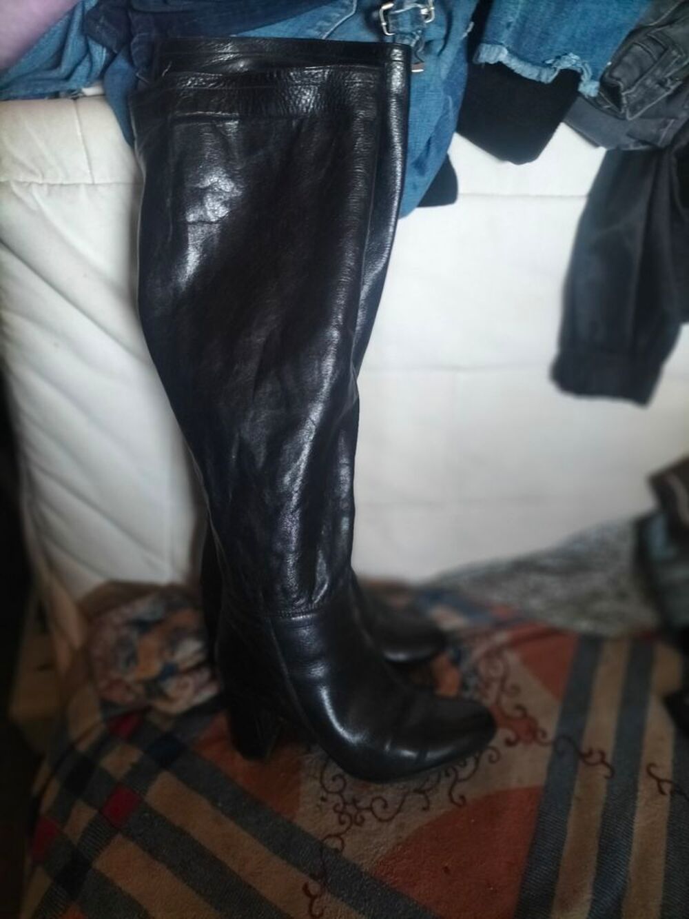 Bottes cuir v&eacute;ritable Italie pointure 39 tr&egrave;s bon &eacute;tat Chaussures