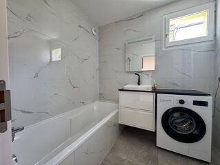  Appartement à louer 3 pièces 74 m²