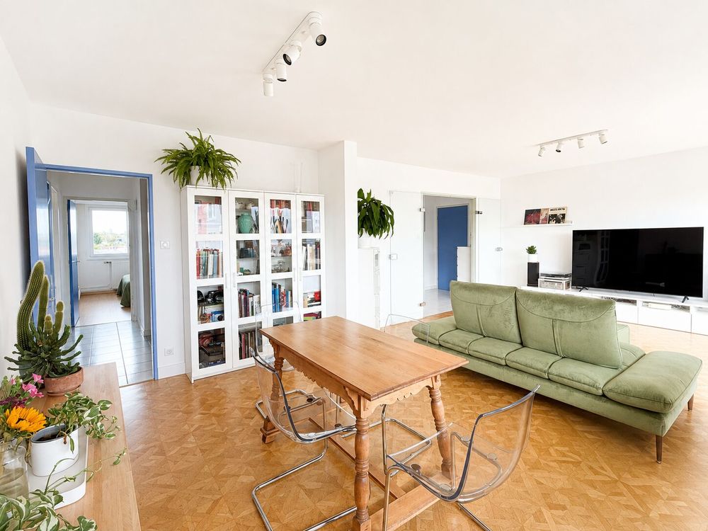 Vente Appartement Hoenheim  108 m²,dernier étage, 2 balcons, garage et parking Hoenheim