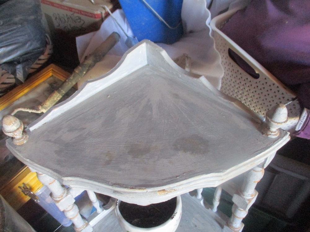 ANCIENNE SCELETTE EN BOIS TOURNEE PEINTURE USEE Meubles