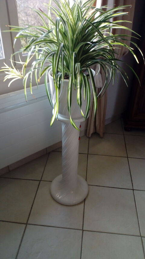 Colonne et cache-pot fa�ence blanche 40 Miraumont (80)