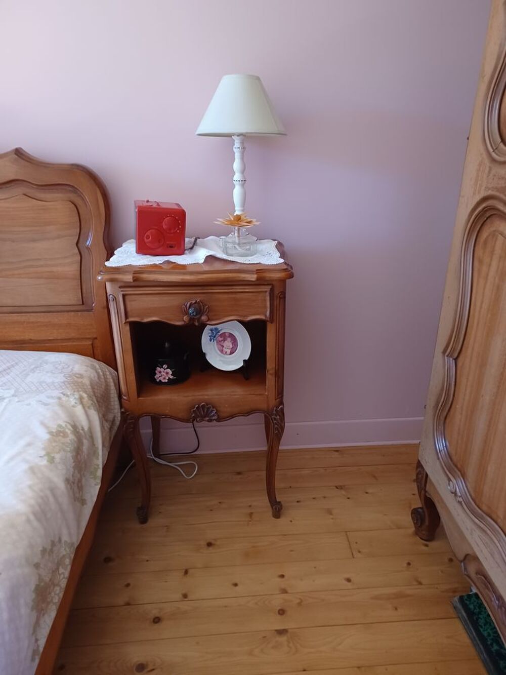 chambre &agrave; couch&eacute; ancien en merisier massif Meubles