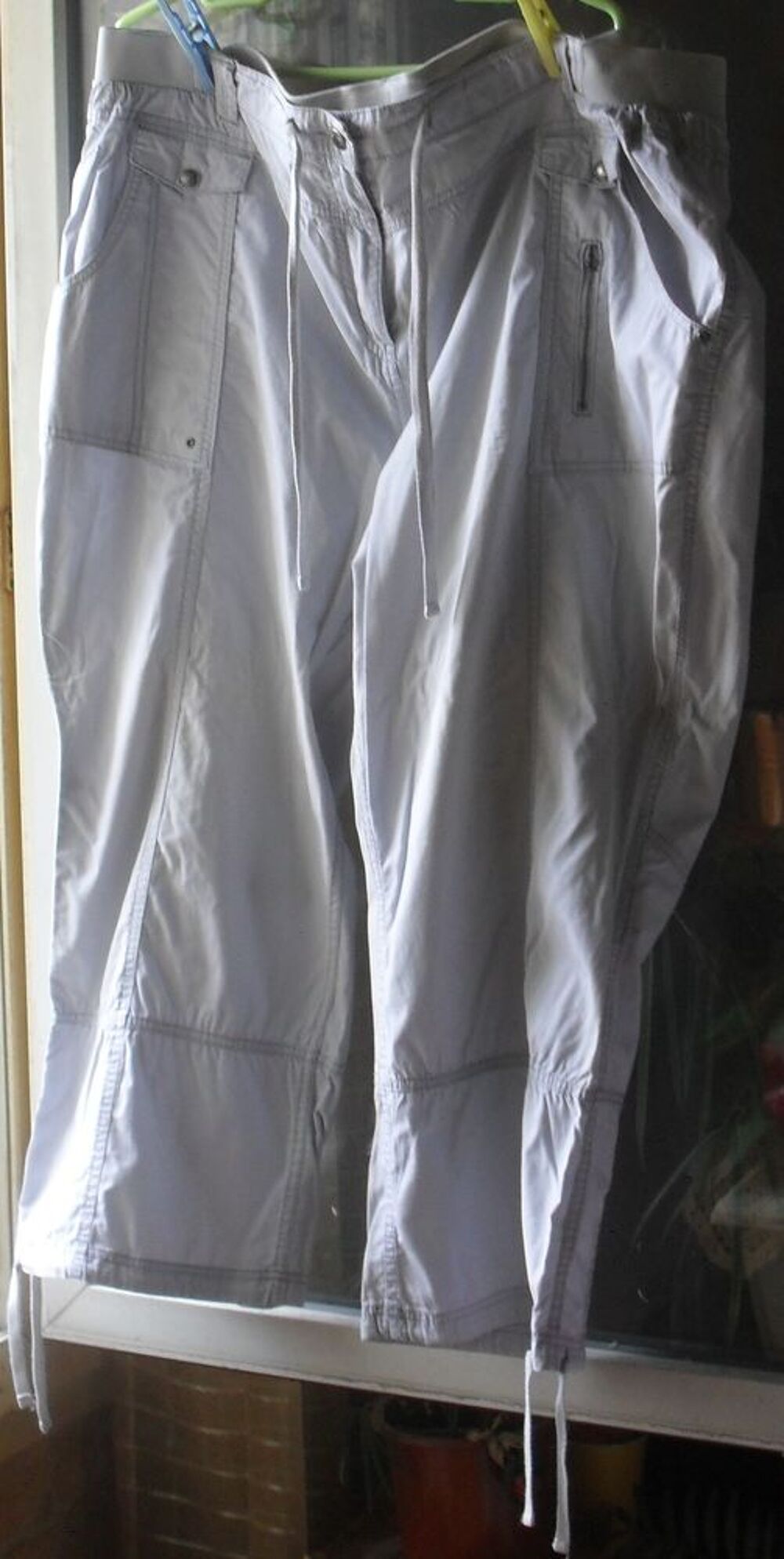 Lot de 2 pantalons l&eacute;gers femme 
MSmode
taille 52 Vtements
