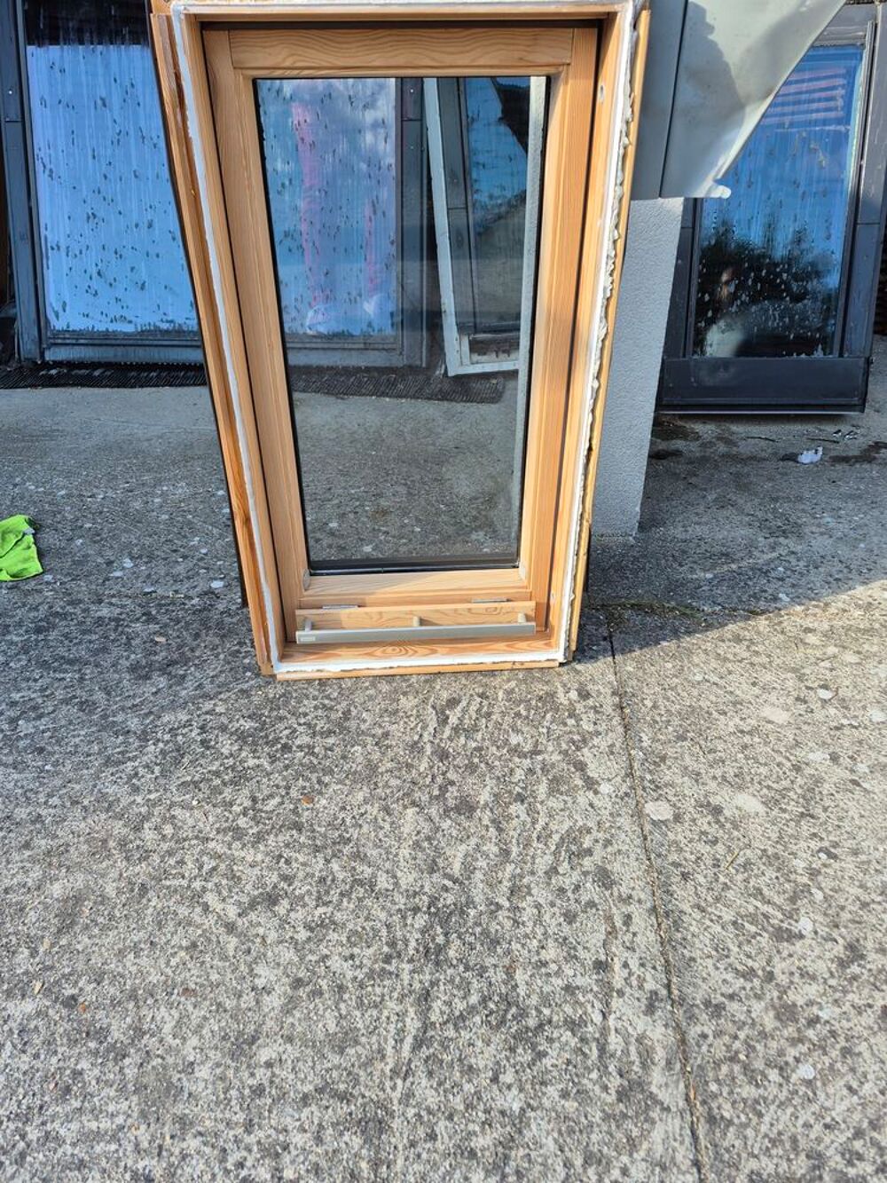 Lot complet toiture. Tuile et velux Bricolage