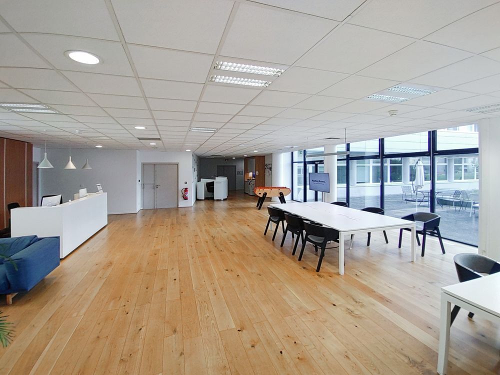   Accès tout compris à un espace de travail professionnel pour 5 personnes à MASSY, Stop & Work Massy Massy
