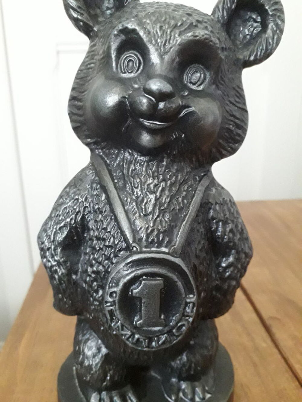 Mascotte Ours Misha : jeux olympiques de Moscou 1980 