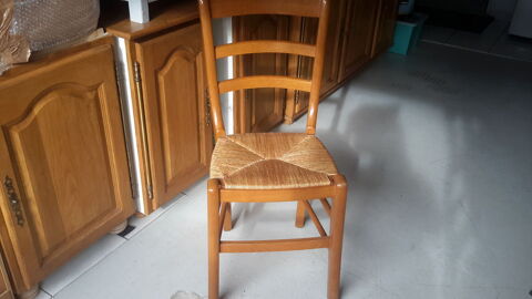 Chaises en bois couleur ch�ne clair 50 Ascain (64)