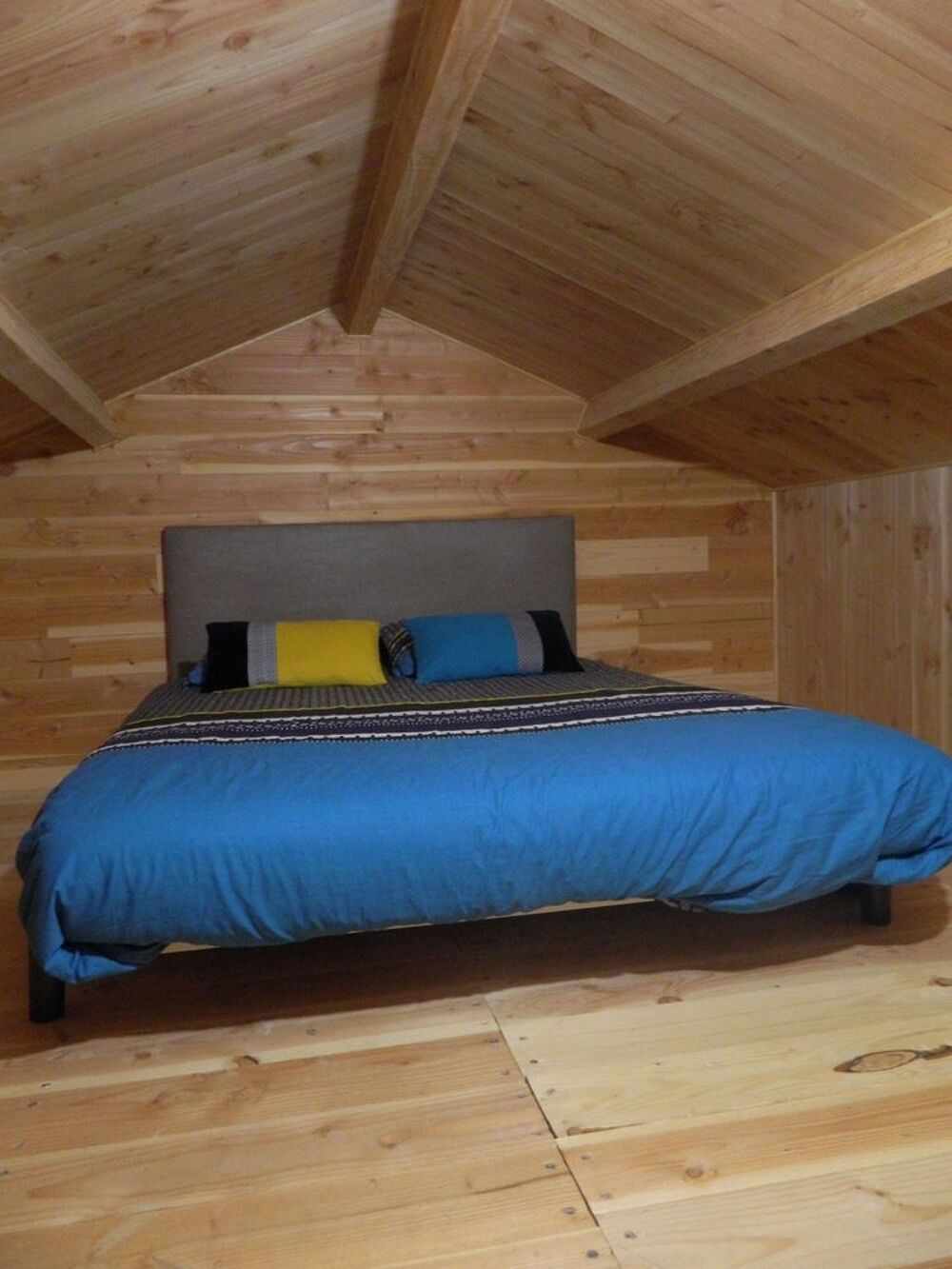   CHALETS - LAC D'ISSARLES - PLATEAU ARDECHOIS Rhne-Alpes, Le Lac-d'Issarls (07470)
