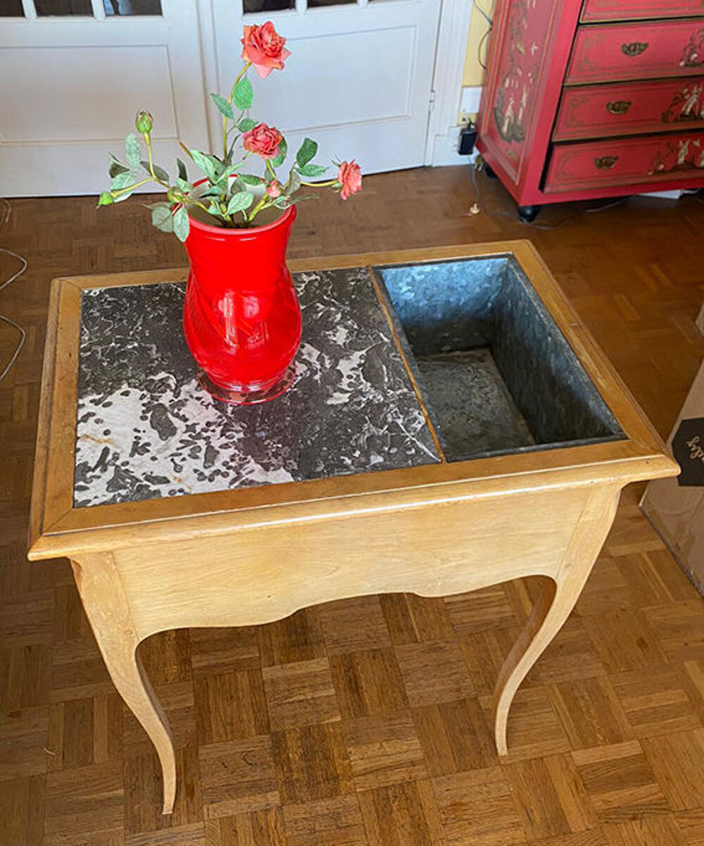 Petite table jardini&egrave;re Meubles