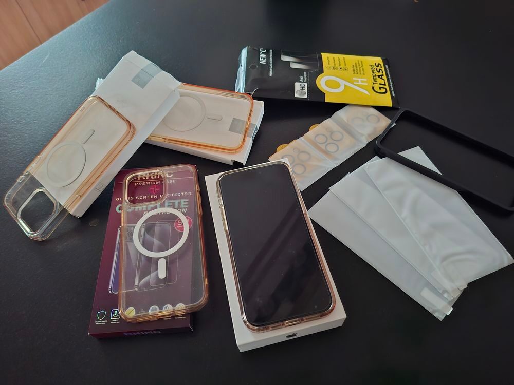 Iphone 15 pro max Téléphones et tablettes