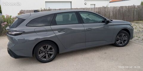 Peugeot 308 SW Hybrid 136 e-DCS6 Active Pack 2024 occasion La Roche-sur-Yon 85000
