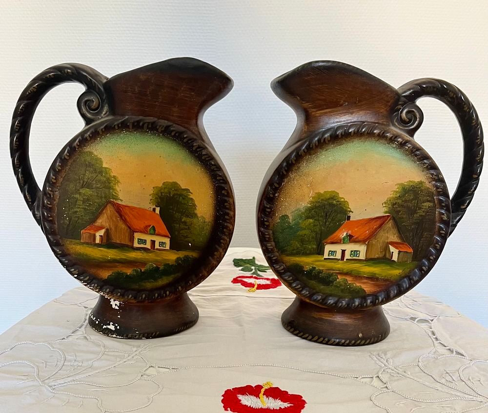 Paire de Vases muraux "Vintage" d&eacute;coratifs en c&eacute;ramique Décoration