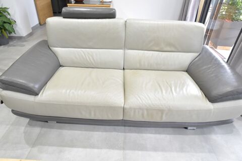 CANAPE Cuir 3 places en parfait tat 300 Les Eyzies-de-Tayac-Sireuil (24)