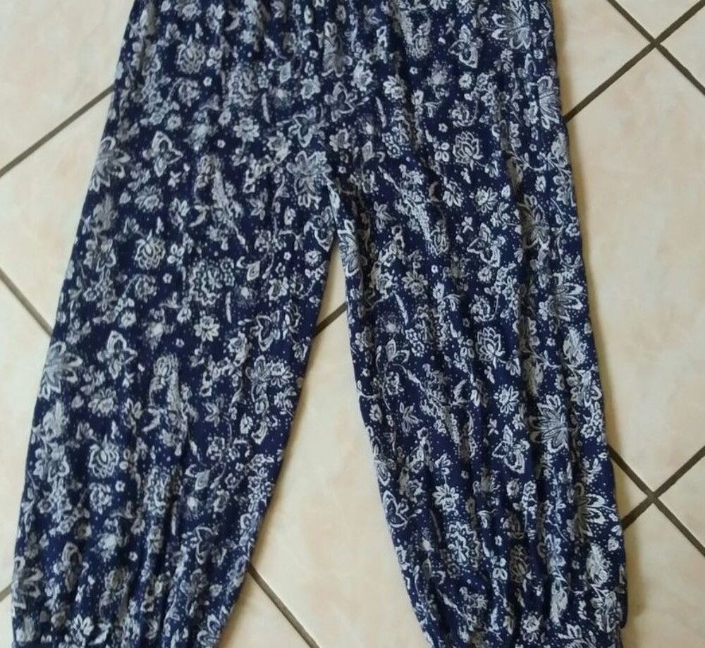 Pyjama pantacourt bleu marine et blanc T 38 - 40 ou 40 Vêtements