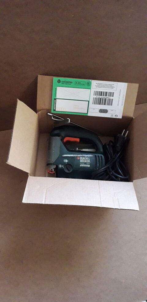 SCIE SAUTEUSE 400 W  BLACK & DECKER KS 631 400W  H1 ~  230 V 15 Frvent (62)