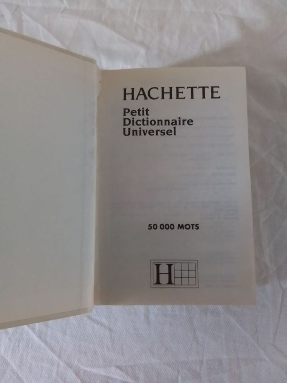 DICO PETIT FORMAT, MAXI CONTENU - 50000 MOTS Livres et BD