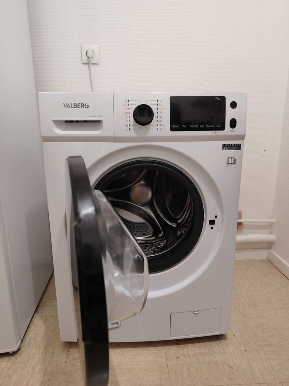 je une machine &agrave; laver presque neuf Electrom�nager