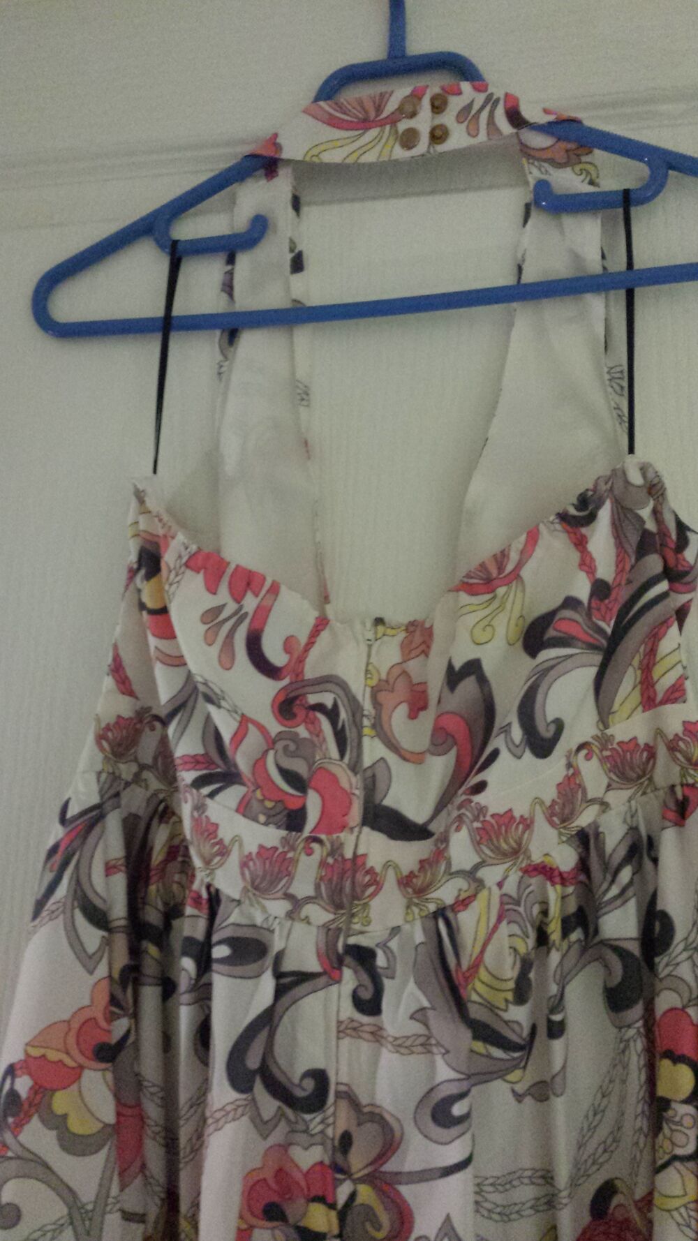 N&deg; 433 ROBE LONGUE H &amp; M
TAILLE EUR 44
Vêtements