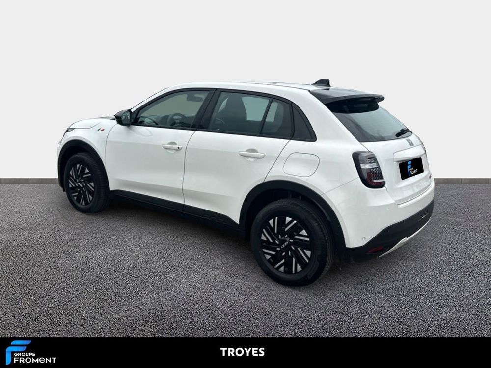 Fiat 600 1.2 Hybrid 100ch DCT6 2024 occasion 10600 La Chapelle-Saint-Luc