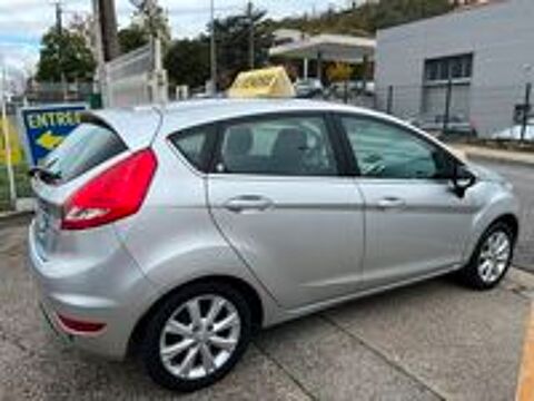 Fiesta 1.6 120 Ti-VCT Ghia 2008 occasion 42700 Firminy