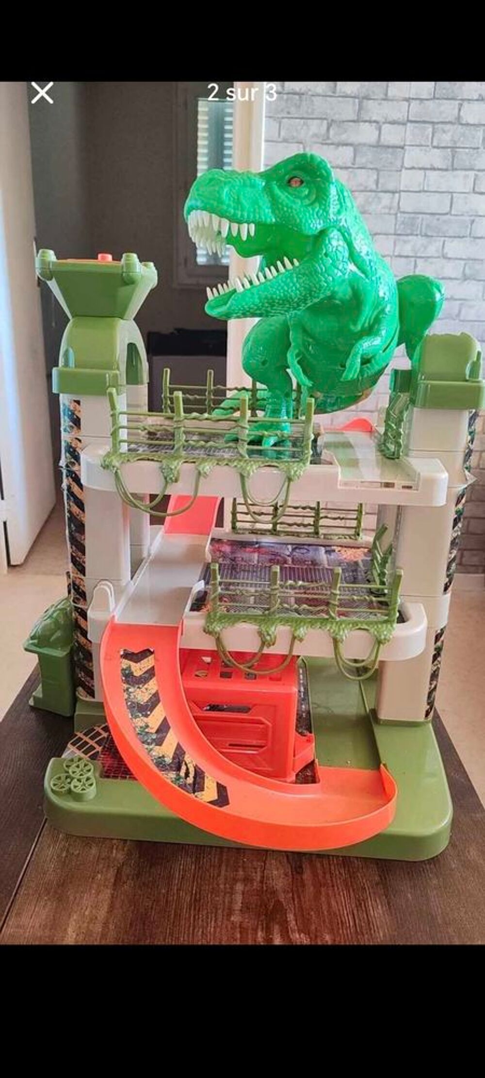 circuit dinosaure Jeux / jouets