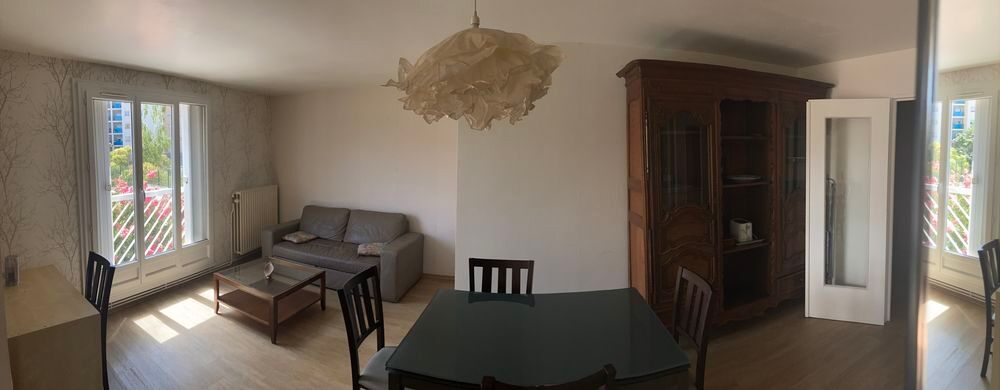 Location Appartement Lyon 8 - T4 85 m^2 meublé calme pour 3 étudiants. Lyon 8